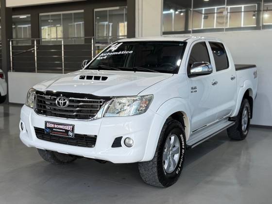 TOYOTA HILUX SW4 3.0 SRV 4X4 16V TURBO INTERCOOLER DIESEL 4P AUTOMÁTICO TOYOTA HILUX SW4 3.0 SRV 4X4 16V TURBO INTERCOOLER DIESEL 4P AUTOMÁTICO